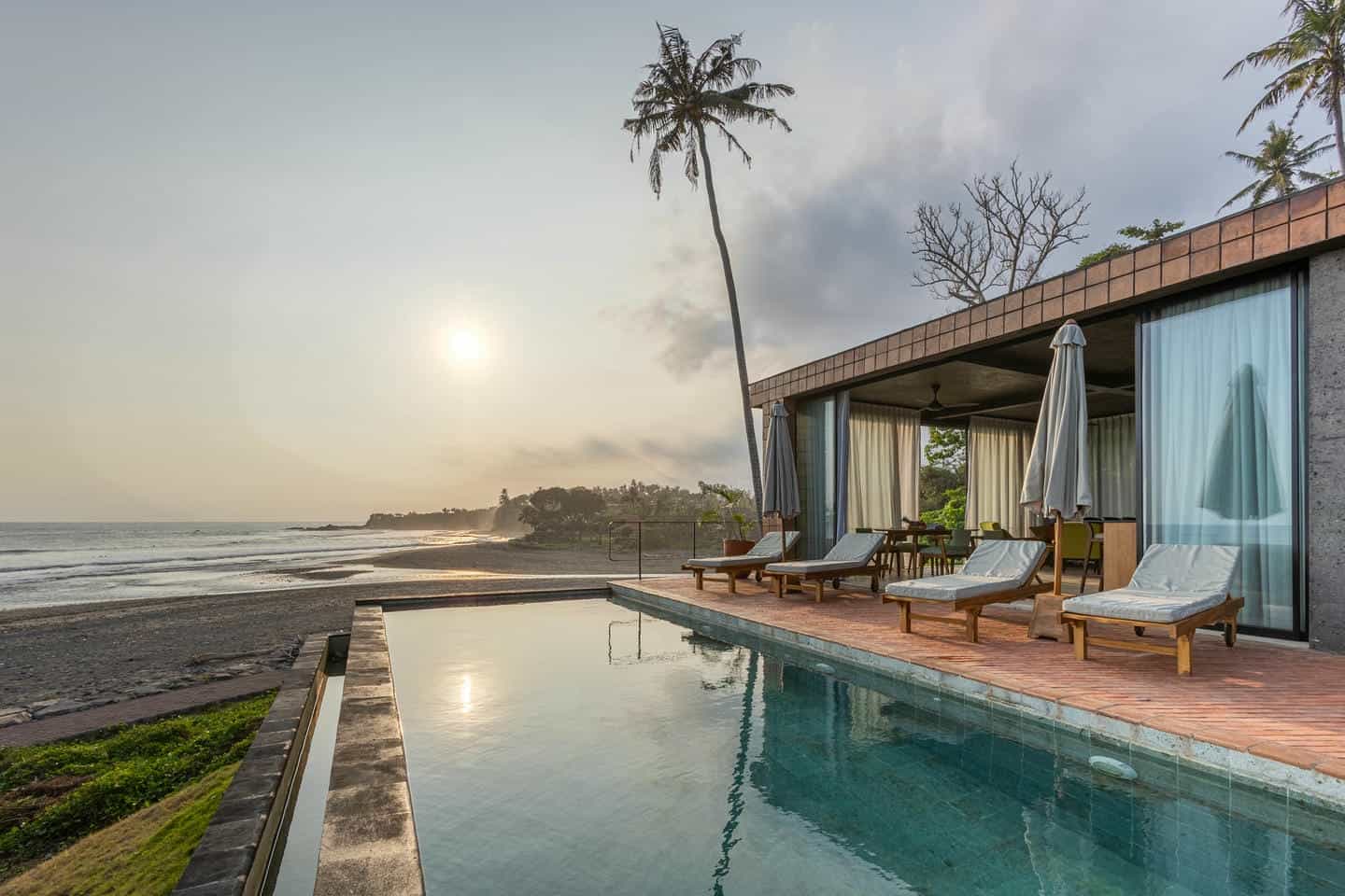 BEACH VIEW 3 BEDROOM VILLA FOR SALE FREEHOLD IN BALIAN BE-2314